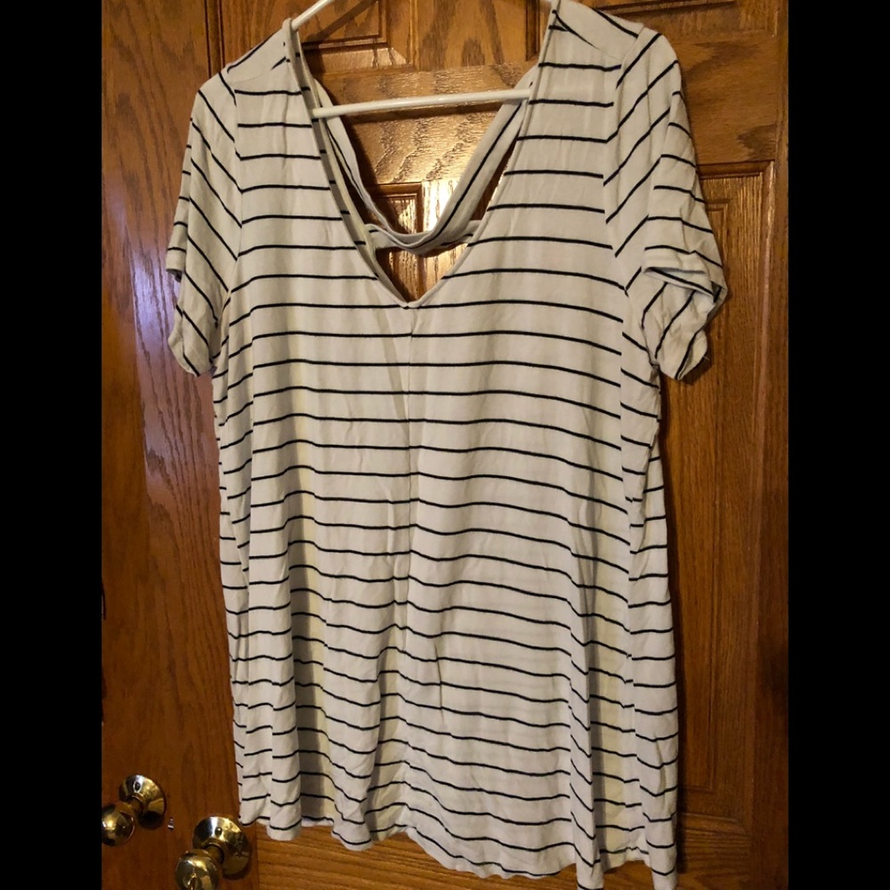 Torrid cross back shirt